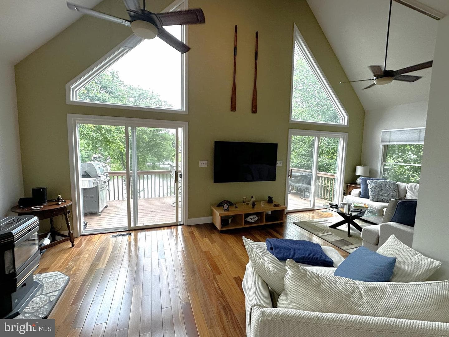 836 North Shore Drive, Glen Burnie