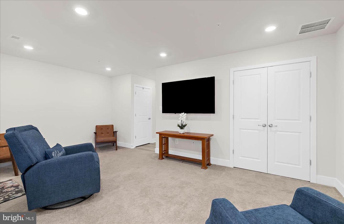 605 Lakemont Drive photo 15