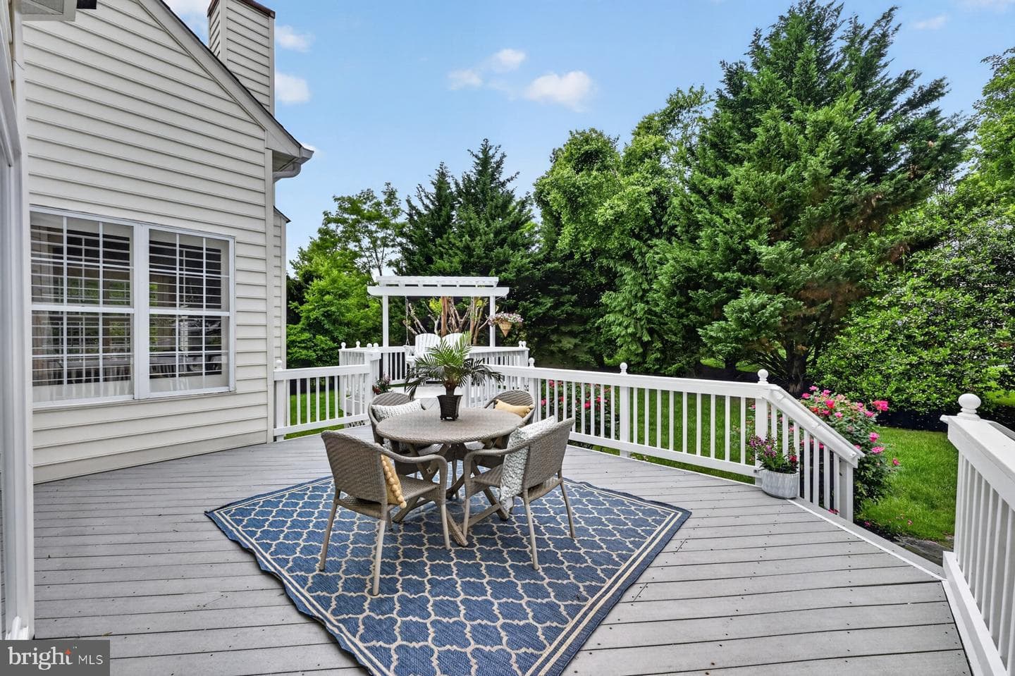 9 Sewall Court photo 33