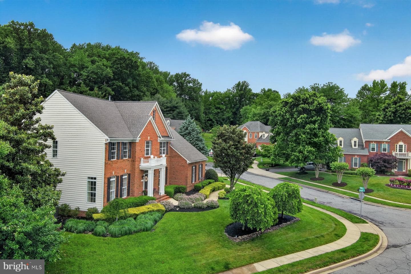 9 Sewall Court photo 4