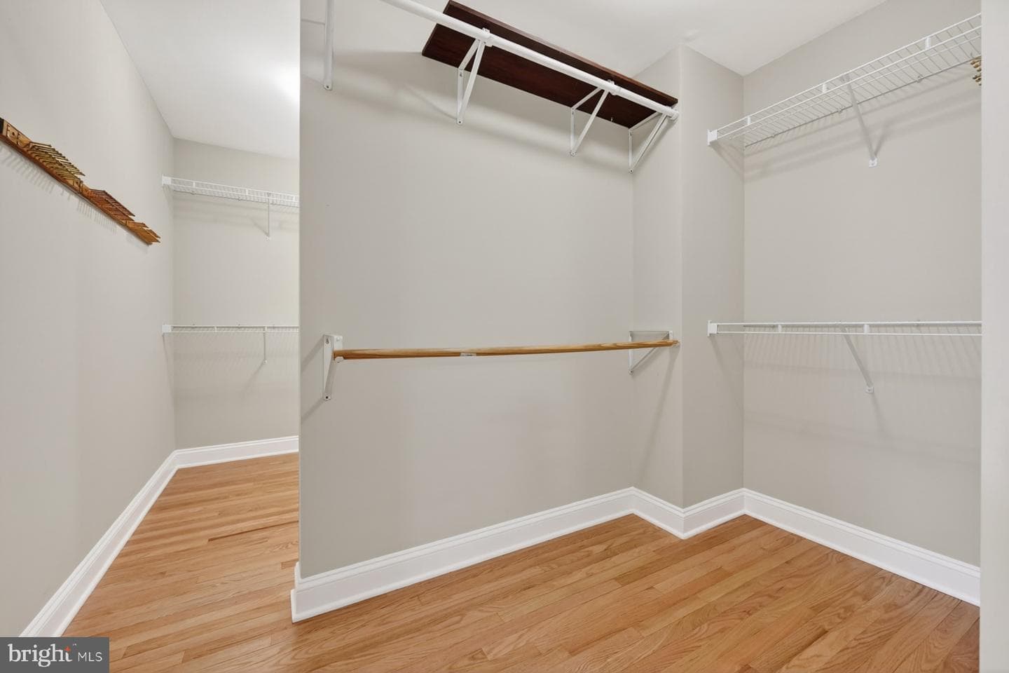 9 Sewall Court photo 48