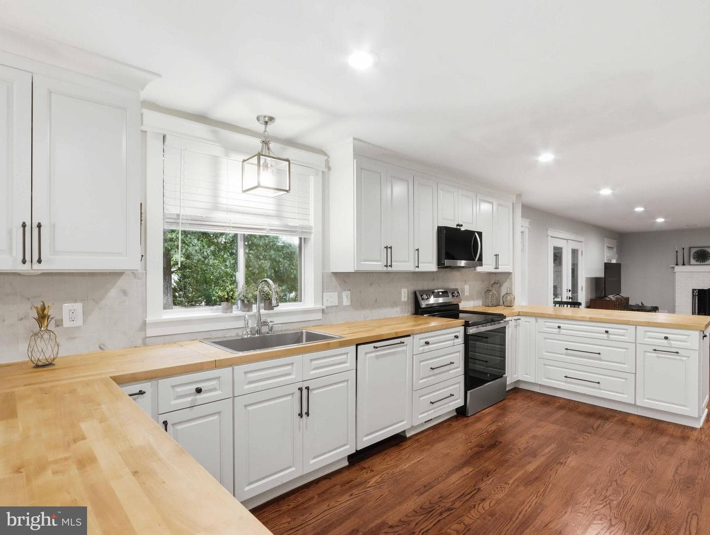 380 Sheffield Road photo 10