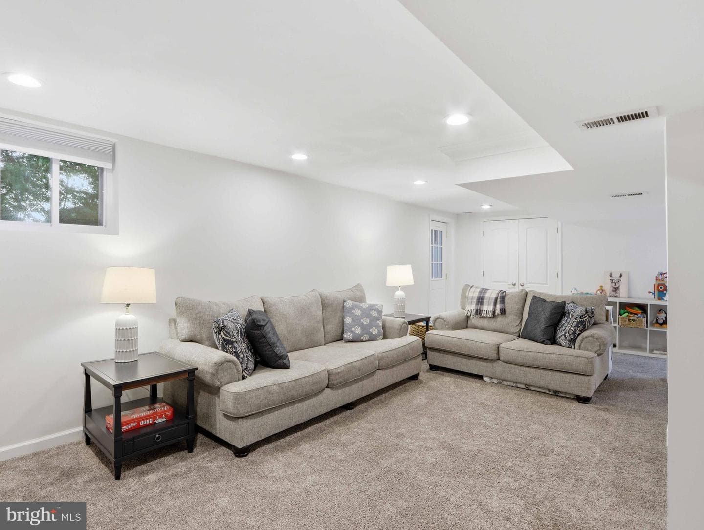 380 Sheffield Road photo 20