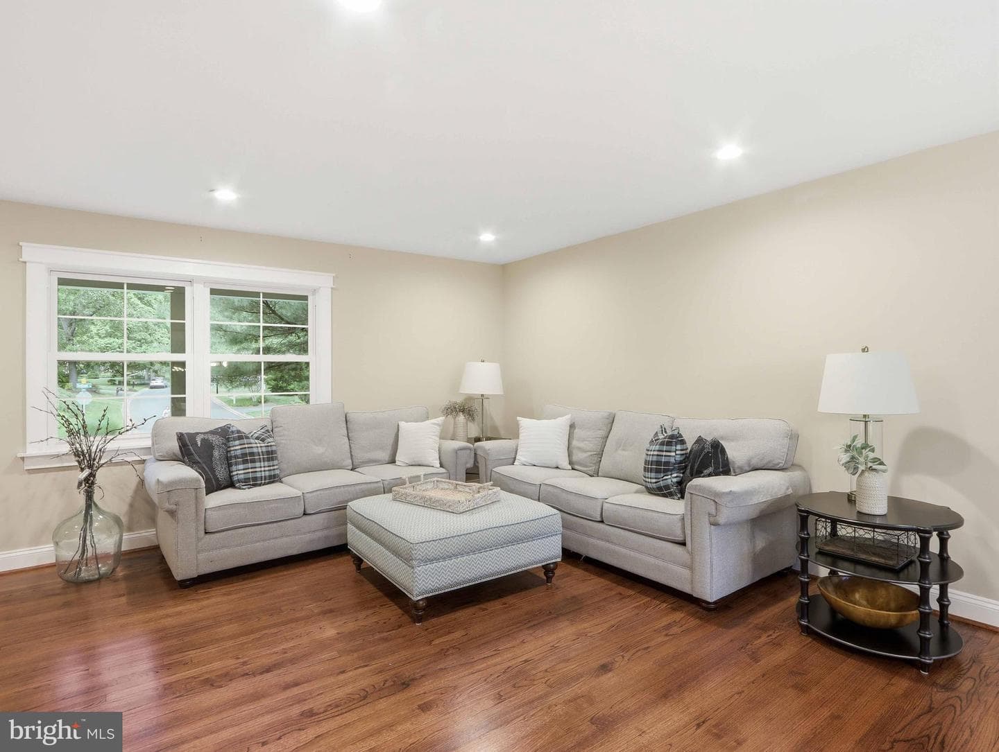 380 Sheffield Road photo 5