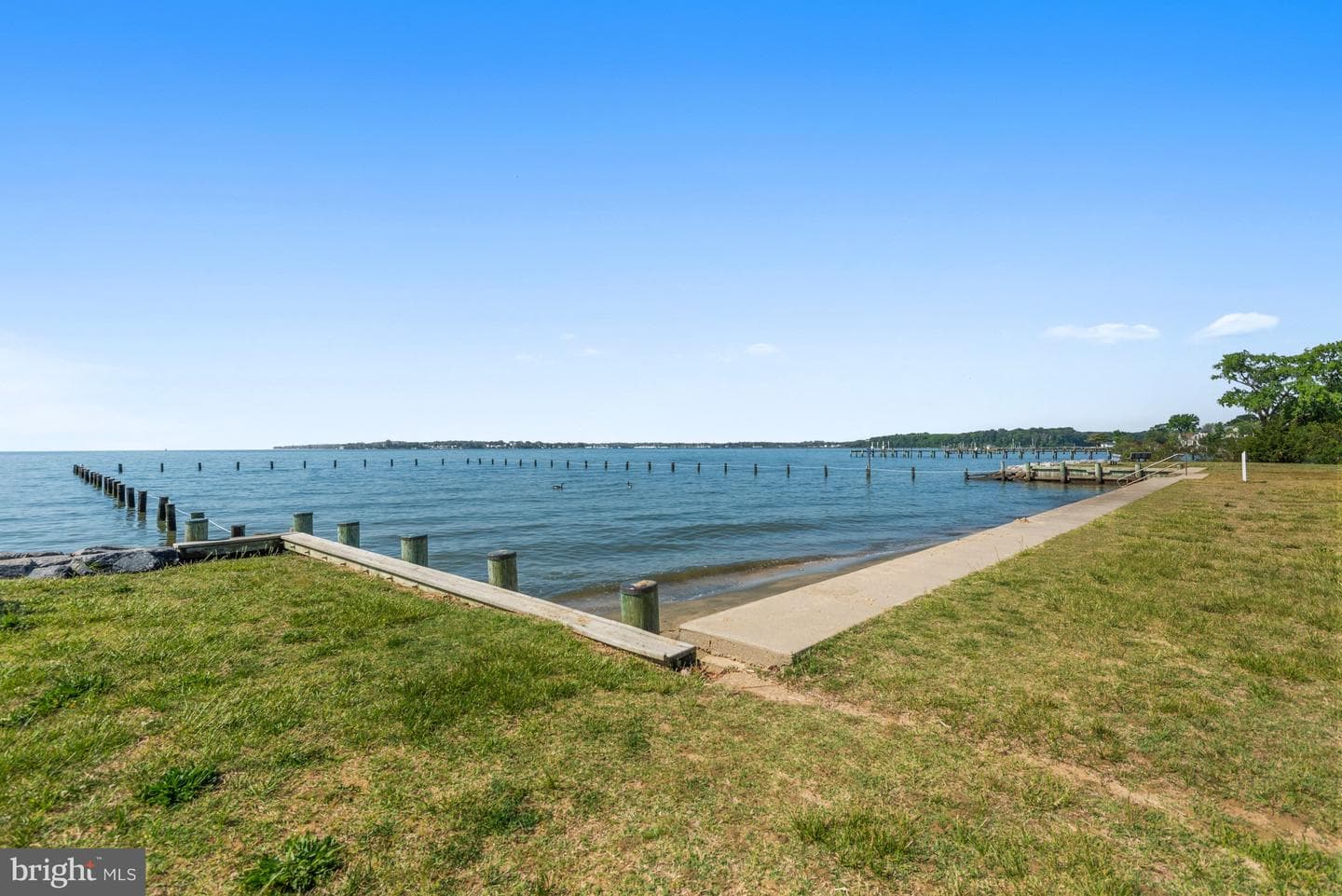 124 E Bay View Drive photo 44