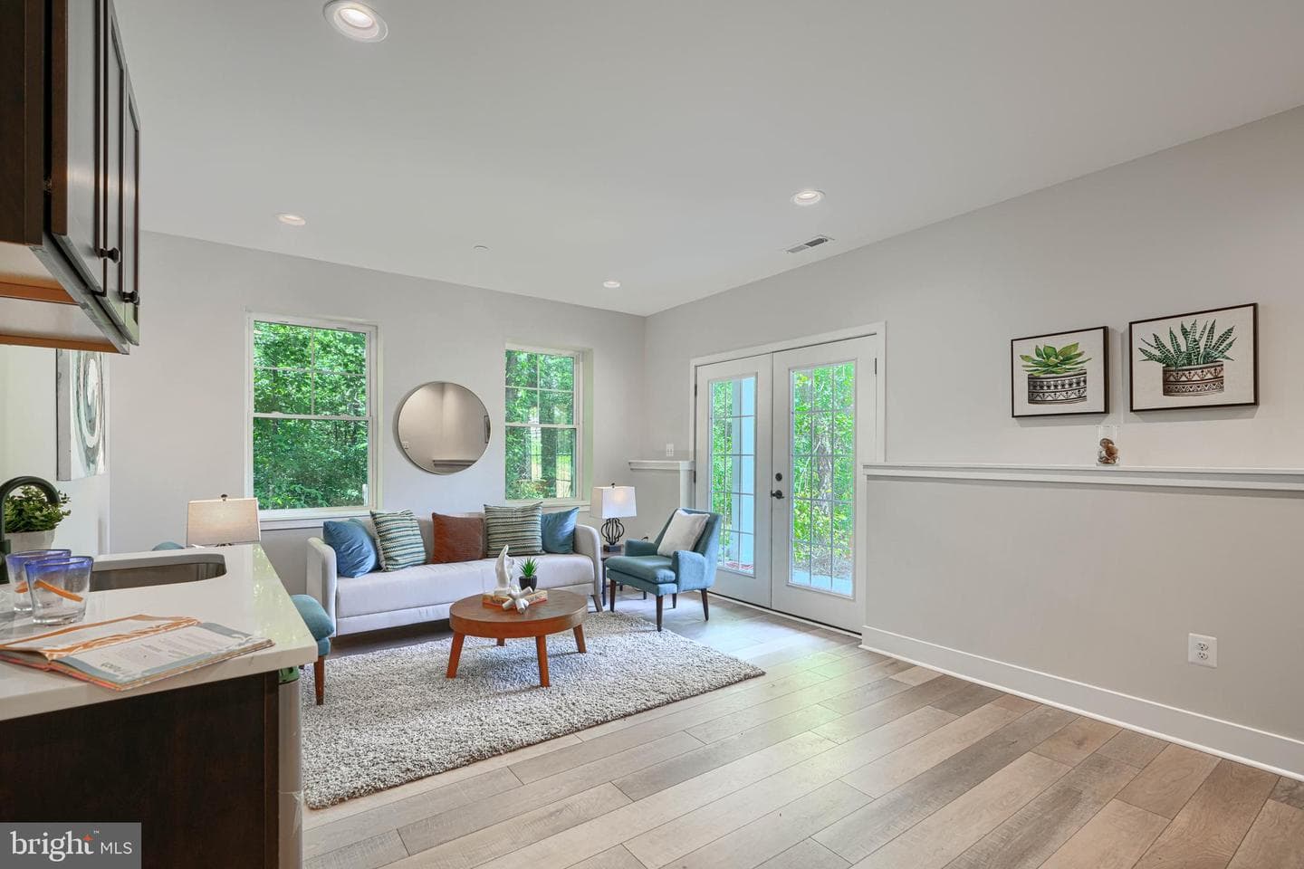 21 Jackson Avenue photo 47
