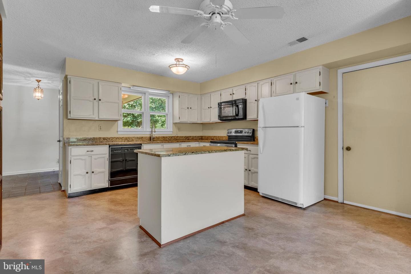 852 Woodmont Road photo 17