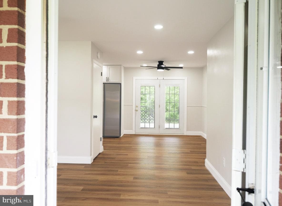 102 Emerson Avenue photo 12