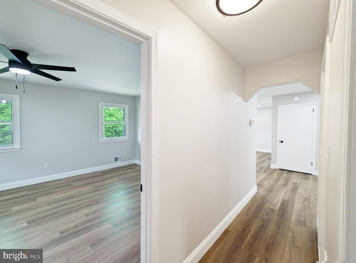 102 Emerson Avenue photo 16
