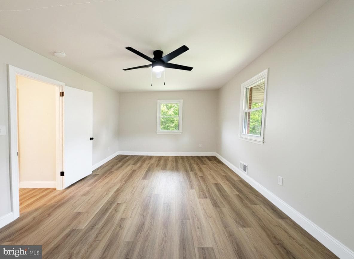 102 Emerson Avenue photo 17
