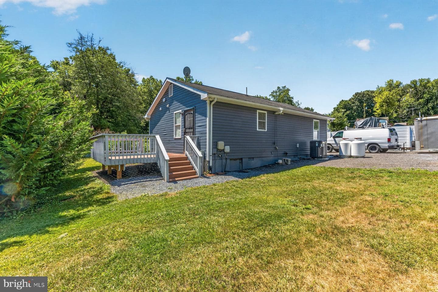913 Baltimore Annapolis Boulevard photo 16