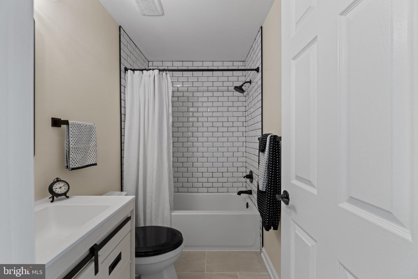 5533 Franklin Boulevard photo 12
