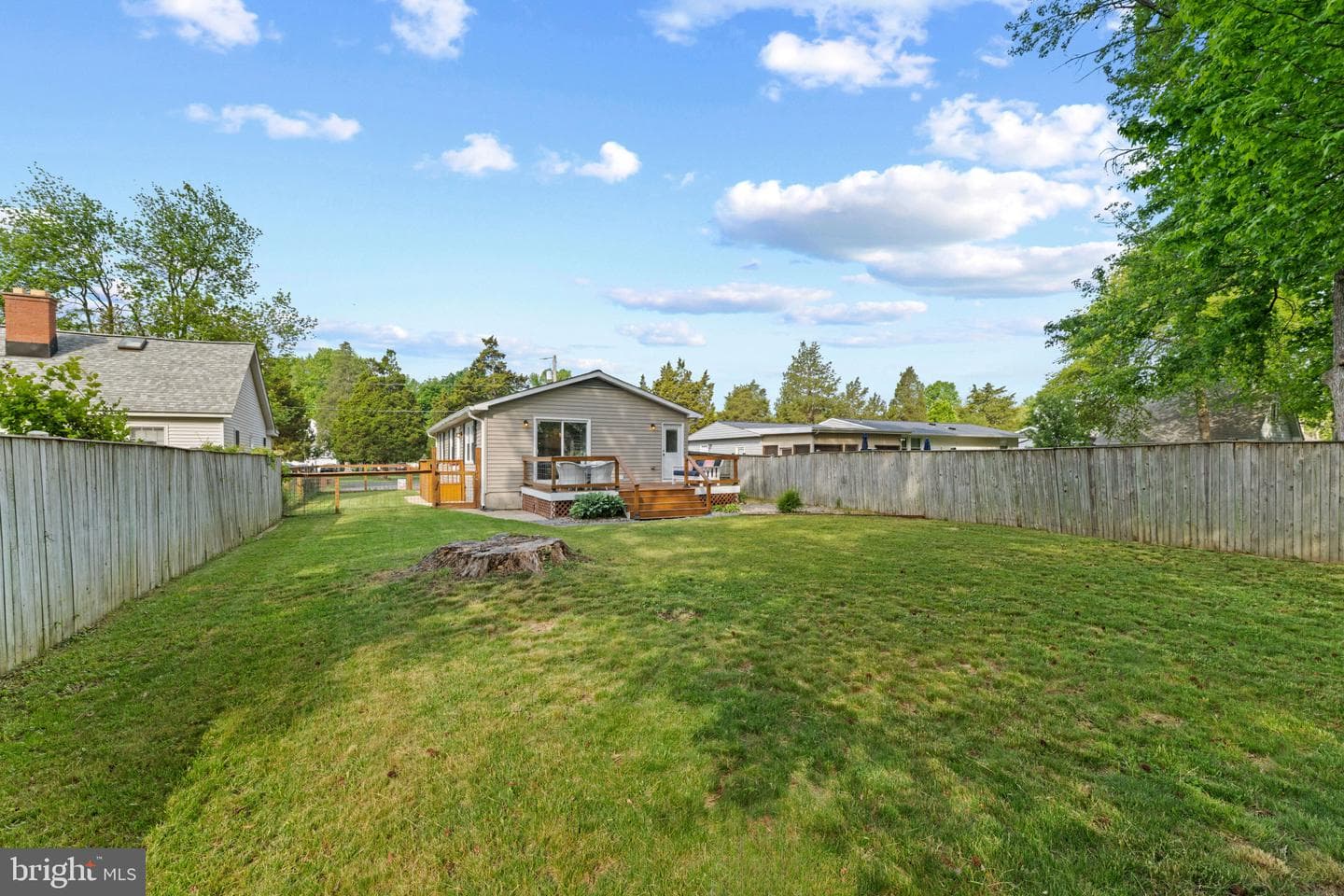 5533 Franklin Boulevard photo 24