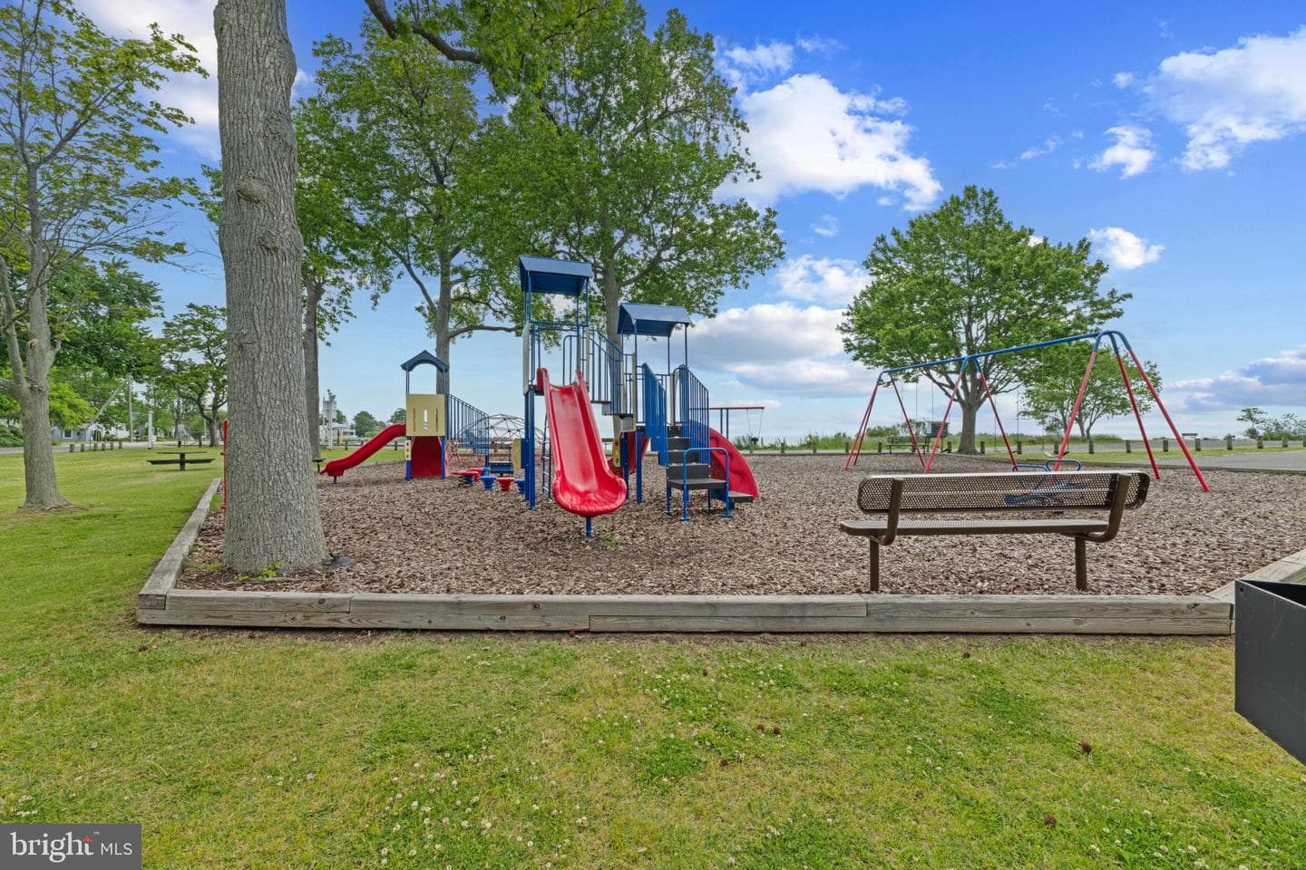 5533 Franklin Boulevard photo 36