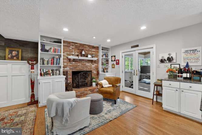 1307 Blackwalnut Court photo 12