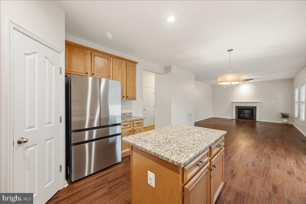 305 Howards Trust Ct photo 18