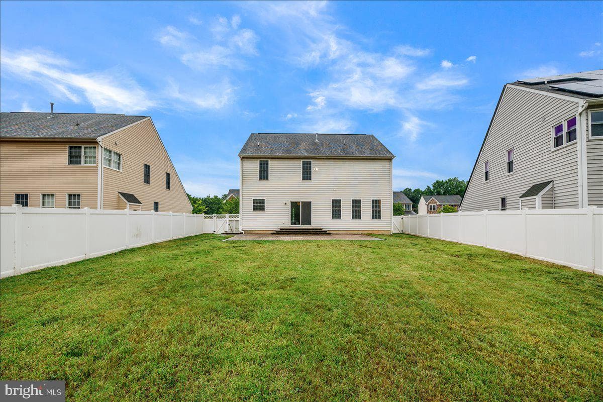 305 Howards Trust Ct photo 54