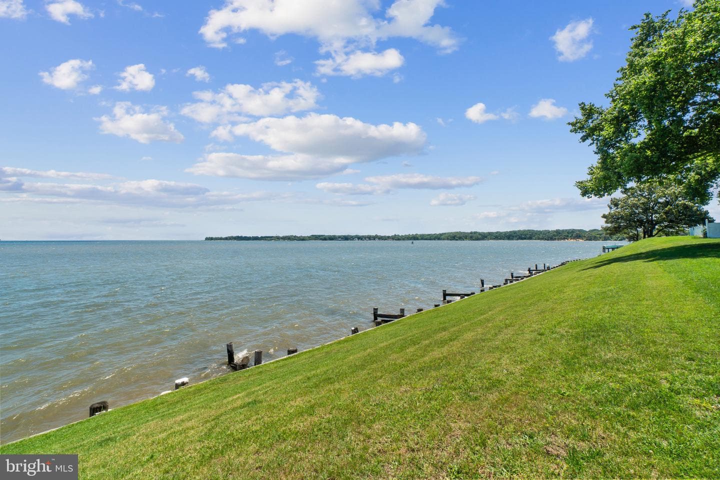 8582 Beacon Point Road photo 30