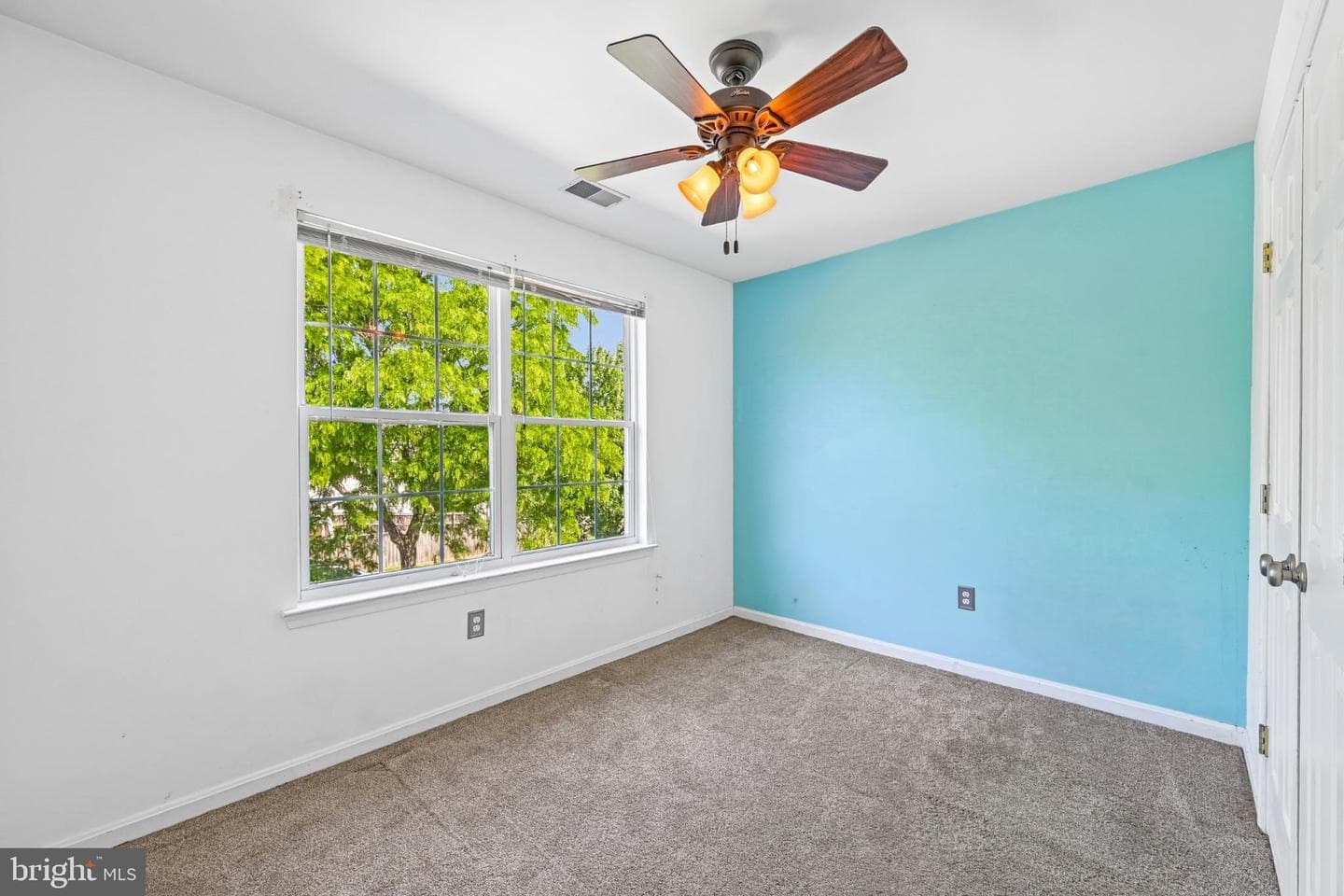 8341 Watermill Drive photo 4