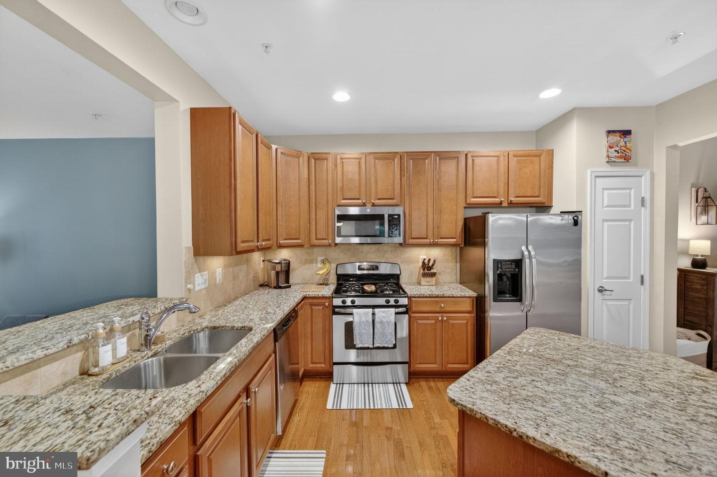 7286 Stallings Drive photo 9