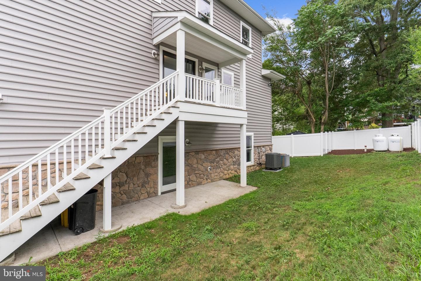 1203 Shore Drive photo 3