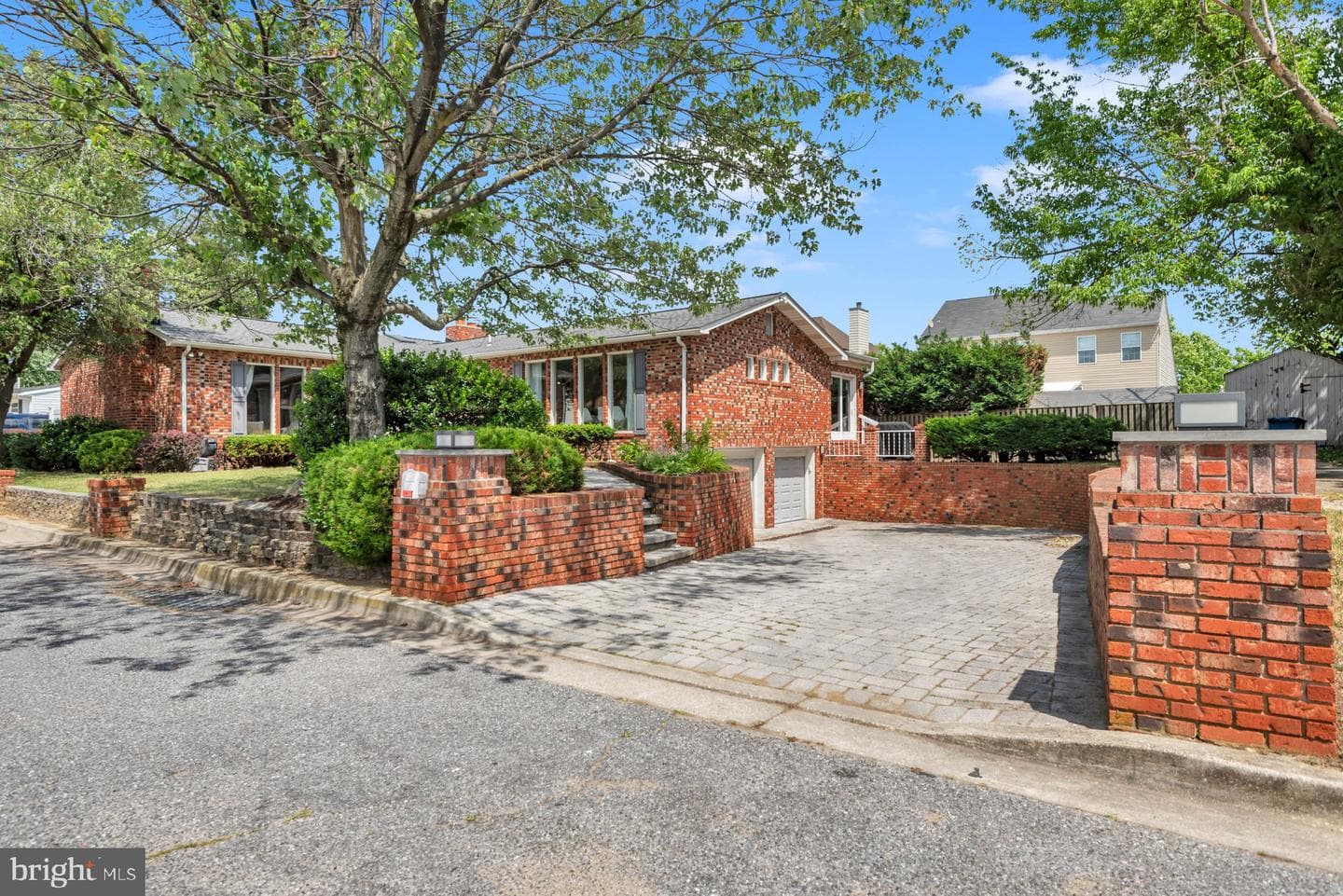 211 N Pindell Avenue photo 4