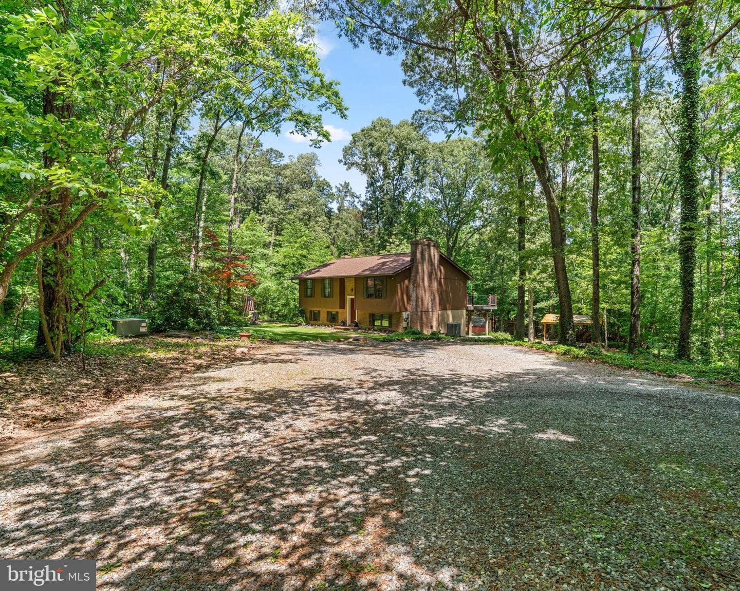 8250 Railroad Avenue photo 3