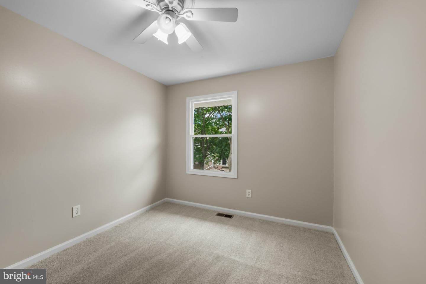 7663 Sherlock Court photo 19