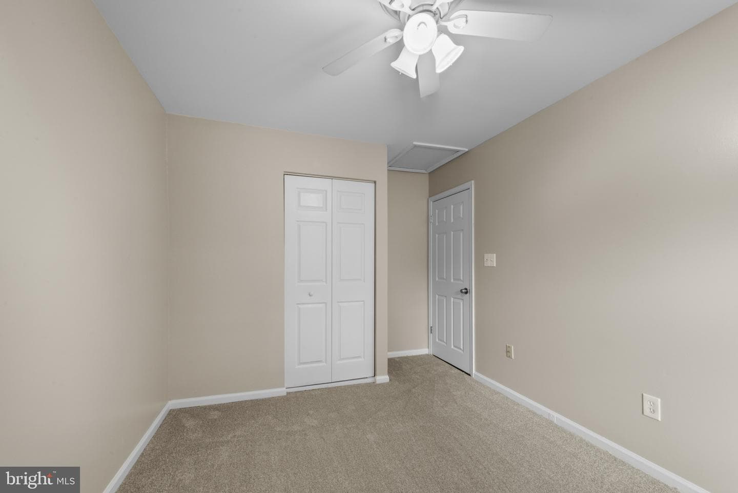 7663 Sherlock Court photo 20