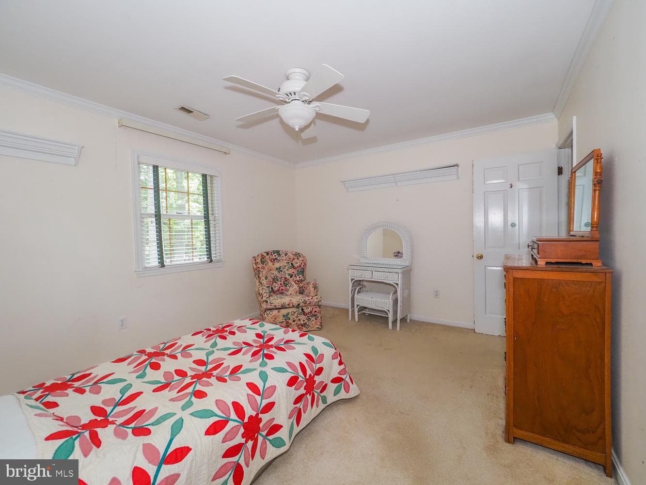 2644 Queen Anne Circle photo 13