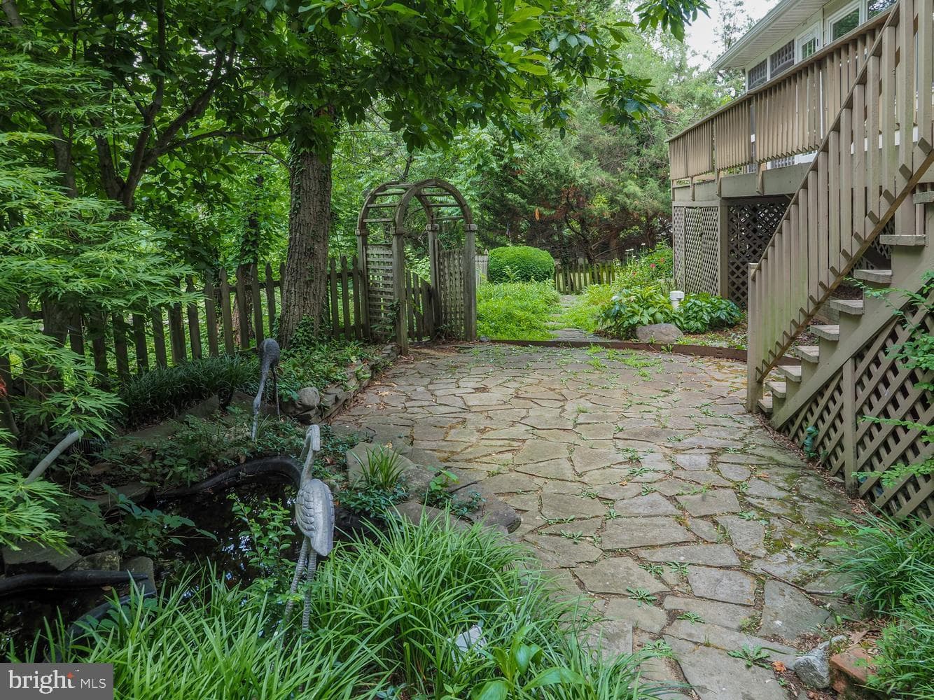 2644 Queen Anne Circle photo 24