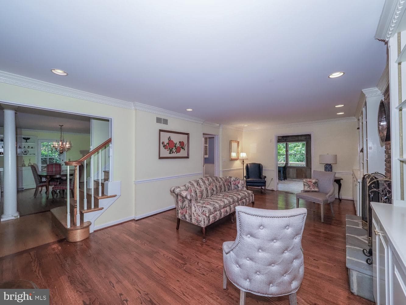 2644 Queen Anne Circle photo 8