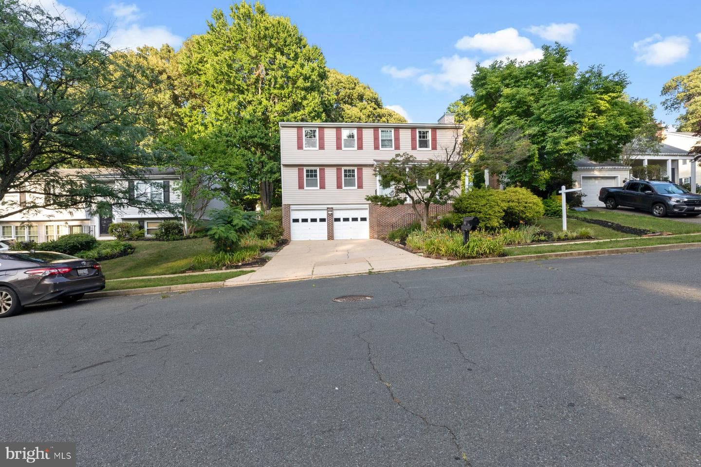 935 Marine Drive, Annapolis