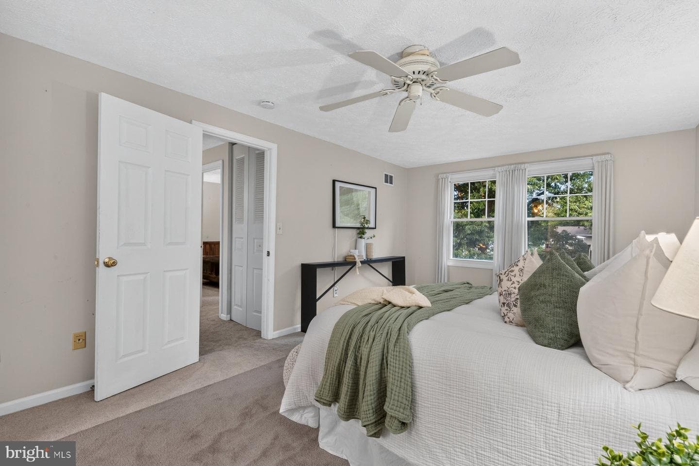 935 Marine Drive photo 24