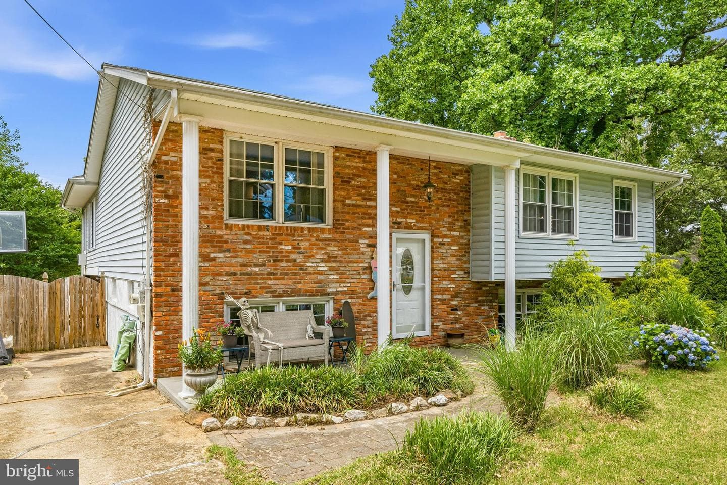 1115 Skyway Drive photo 3