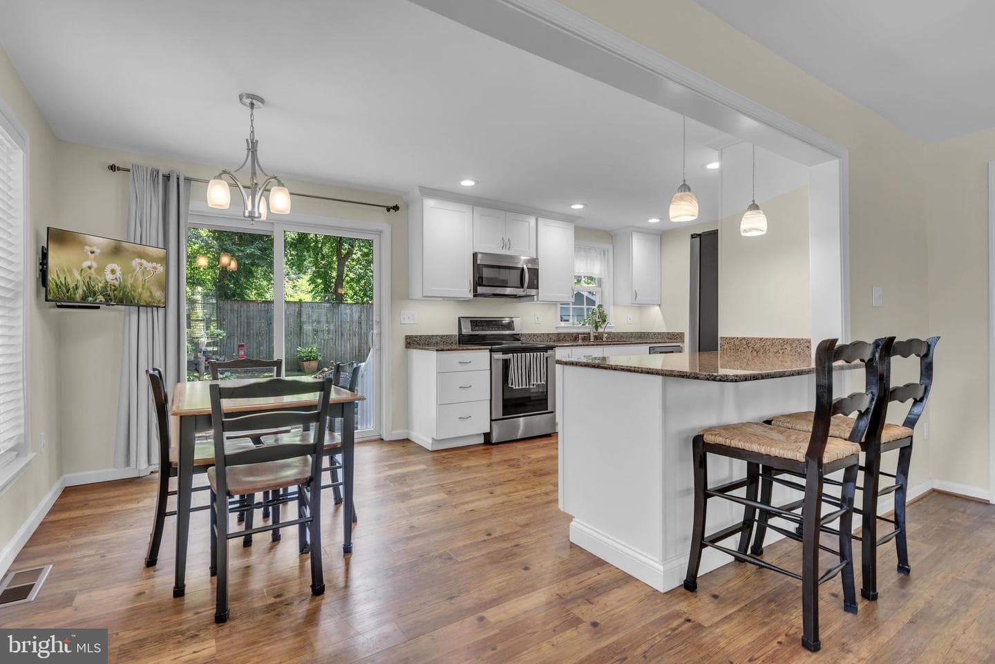 1009 Belgarden Lane photo 12