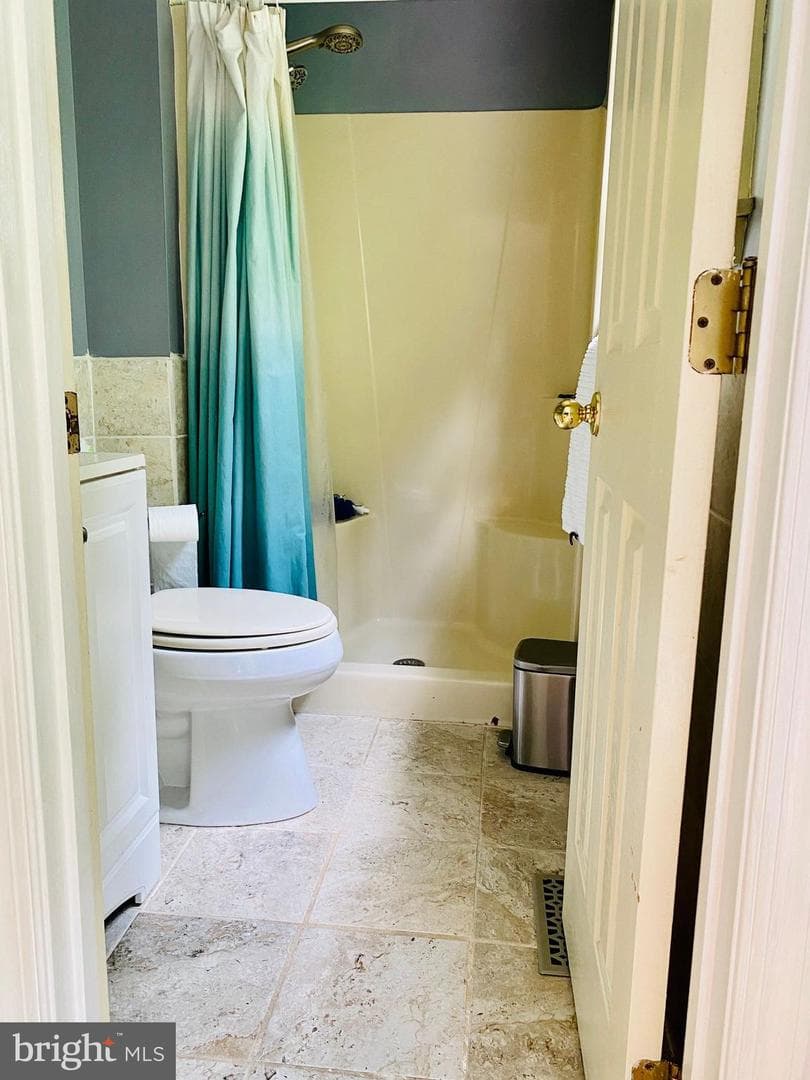 452 Lincoln Drive photo 22