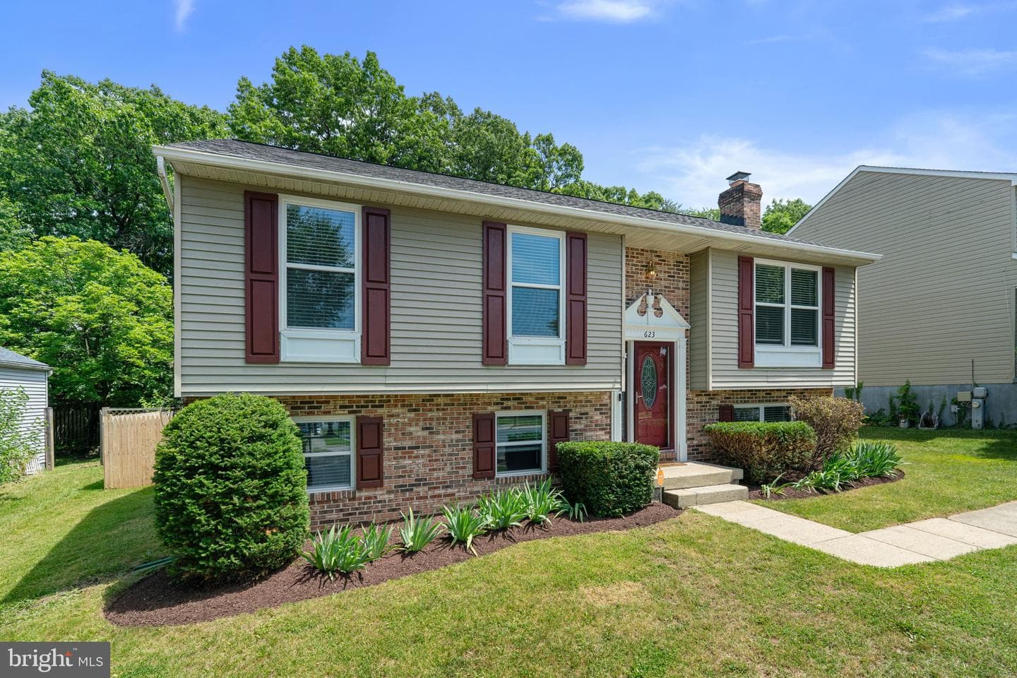 623 Sandy Ridge Drive photo 3