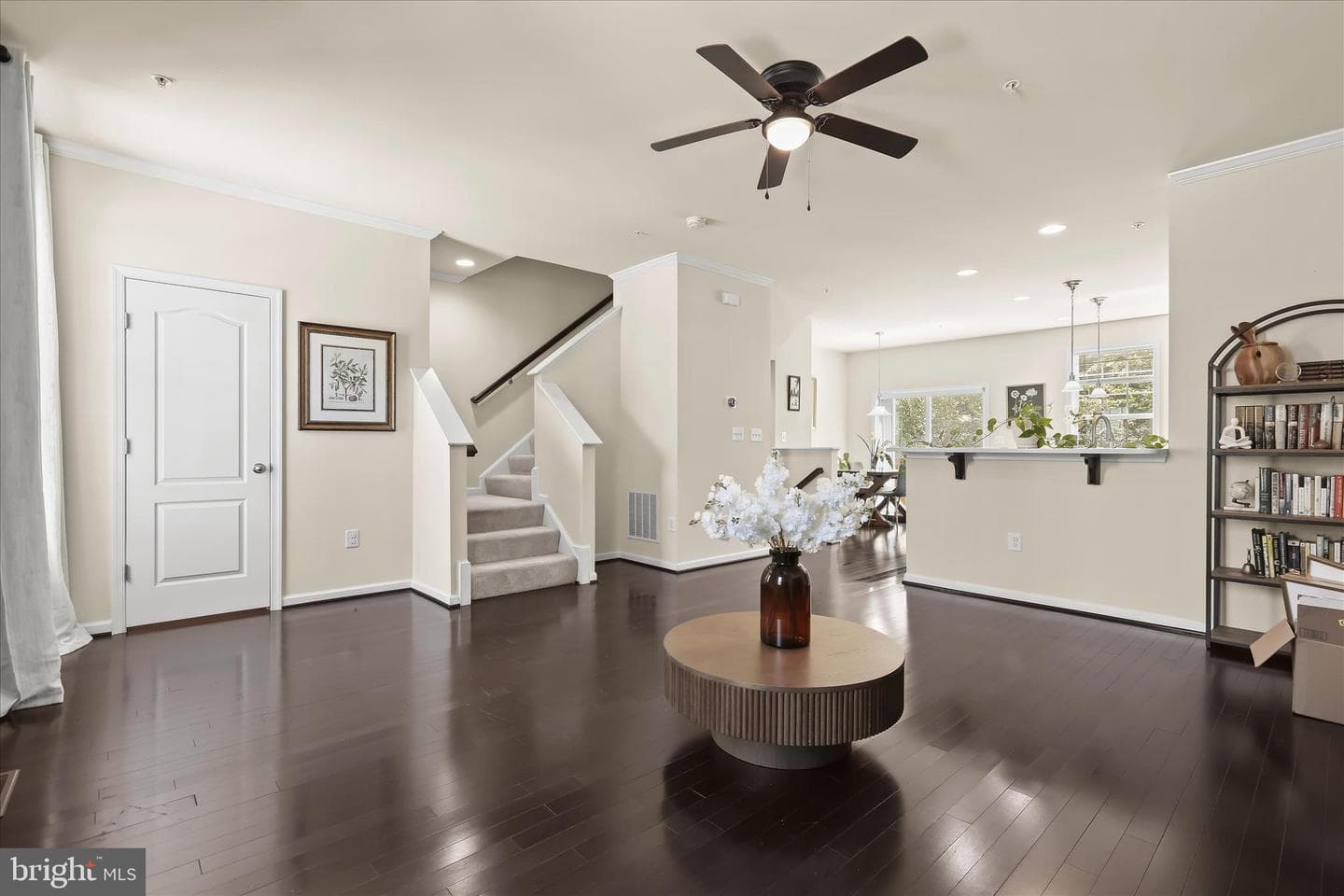 215 Gunther Place photo 16