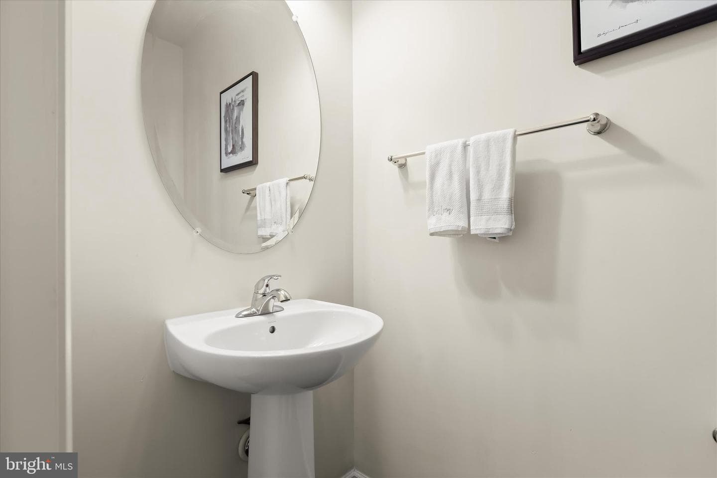 215 Gunther Place photo 18