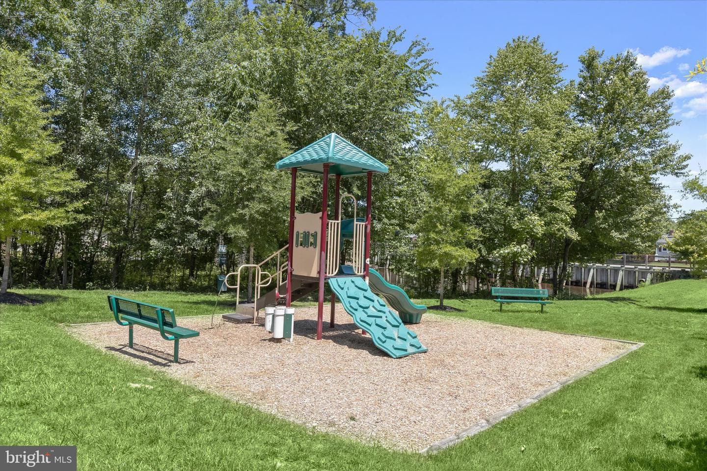 215 Gunther Place photo 30