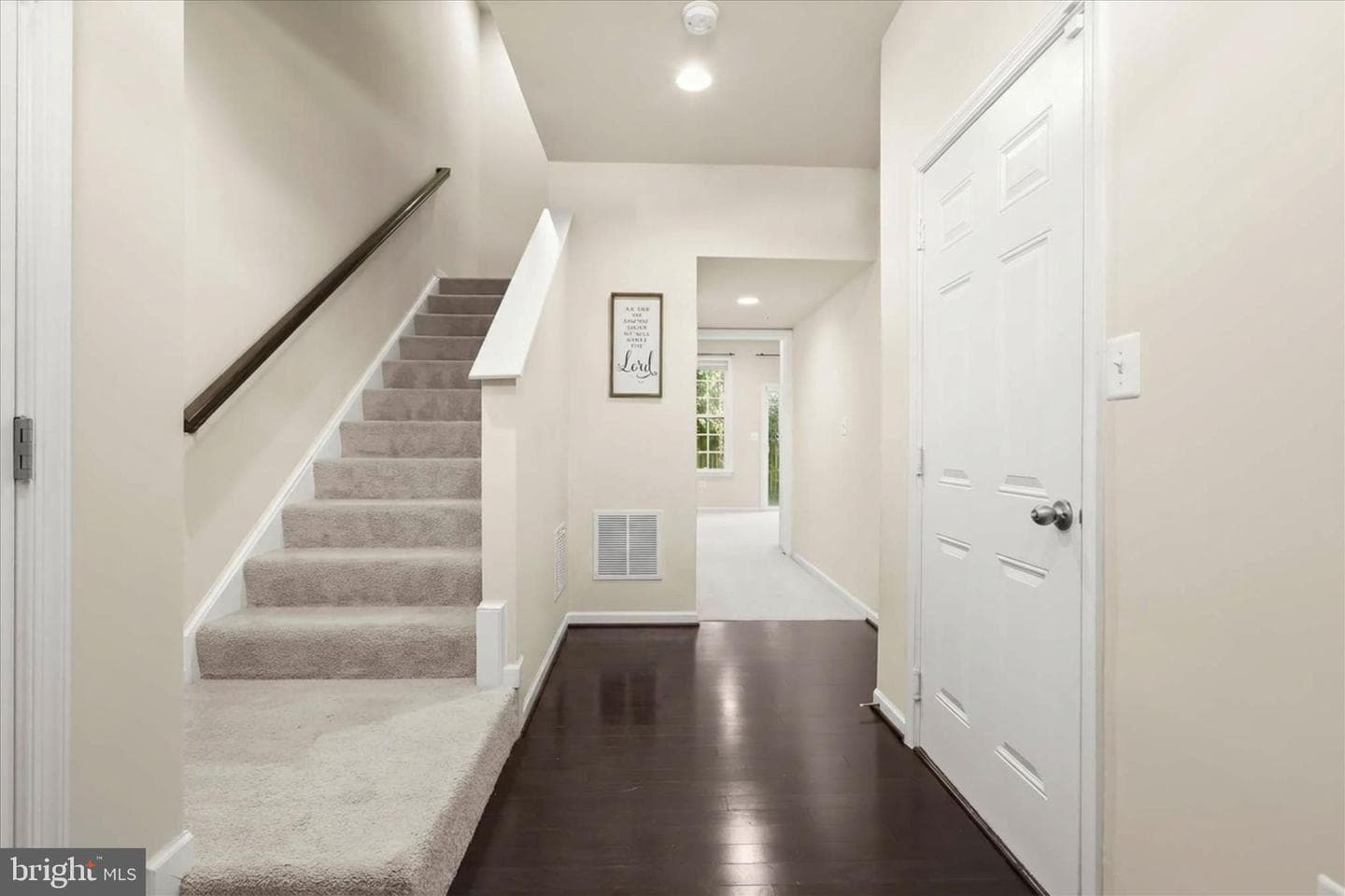 215 Gunther Place photo 4