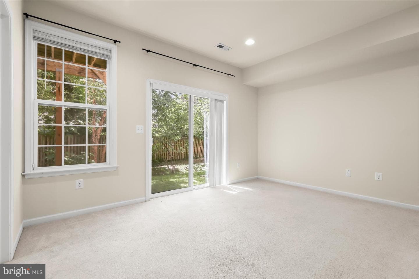 215 Gunther Place photo 5