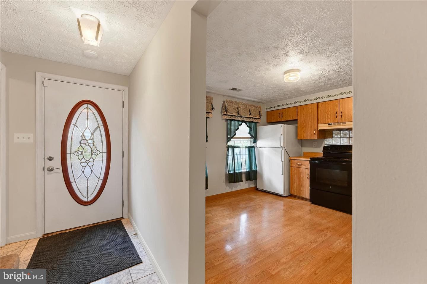 1503 Lodge Pole Court photo 3