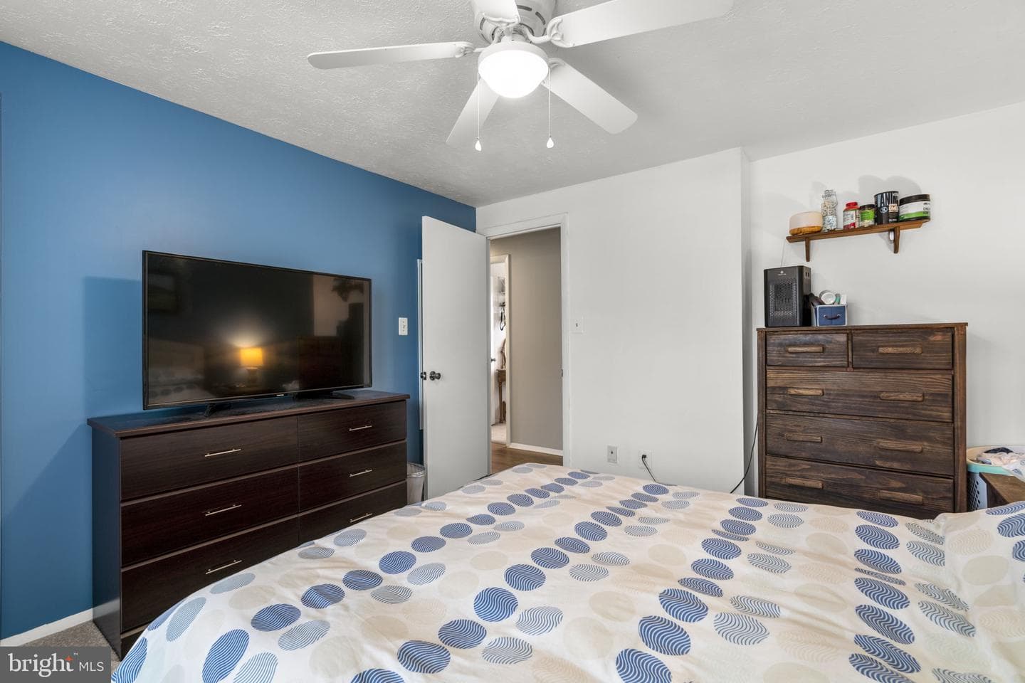 329 Shetlands Lane photo 20