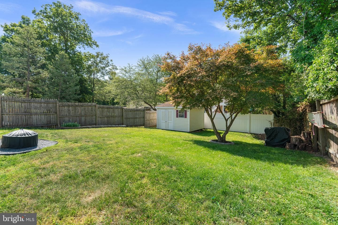 329 Shetlands Lane photo 27