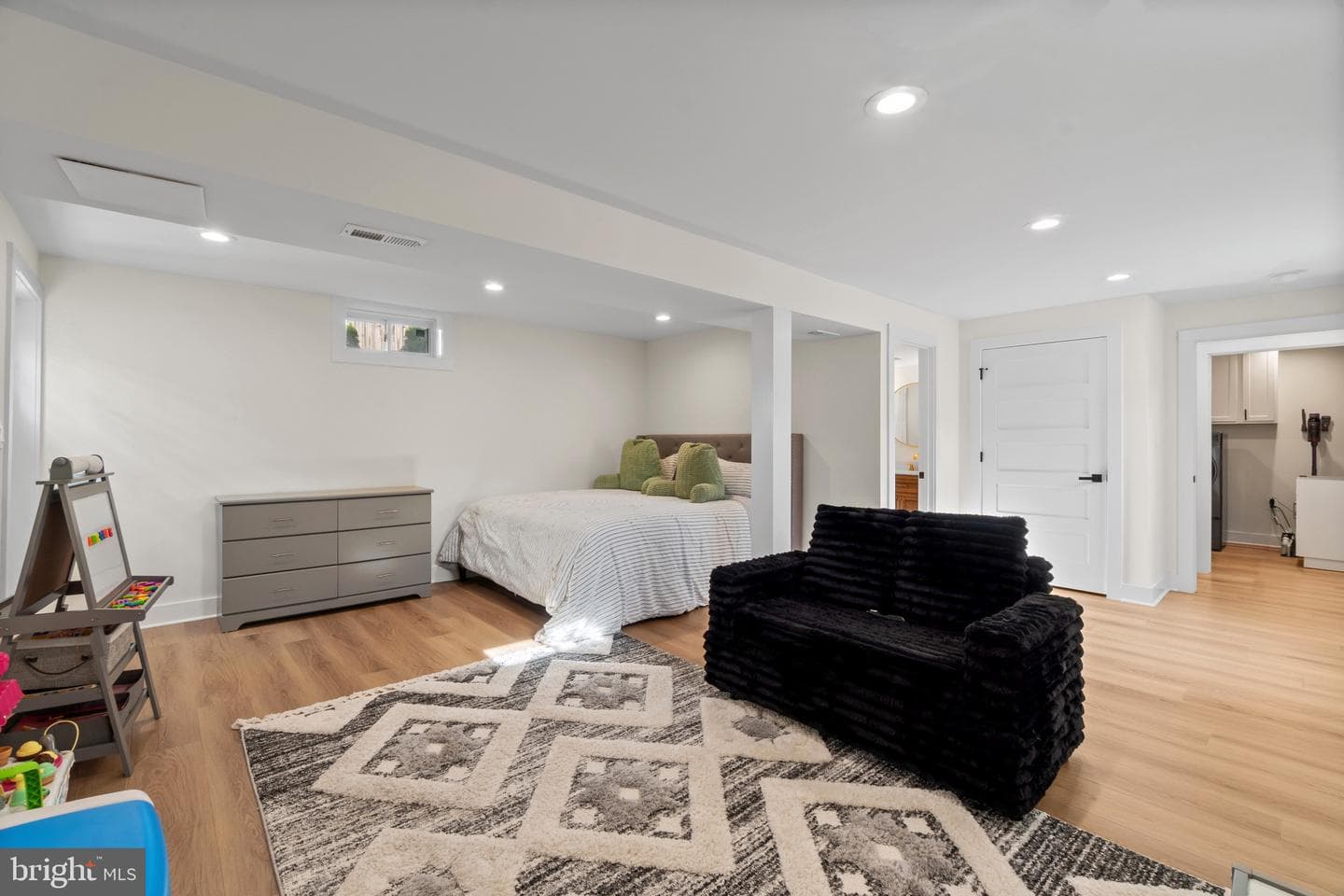 428 Royal Beach Road photo 25