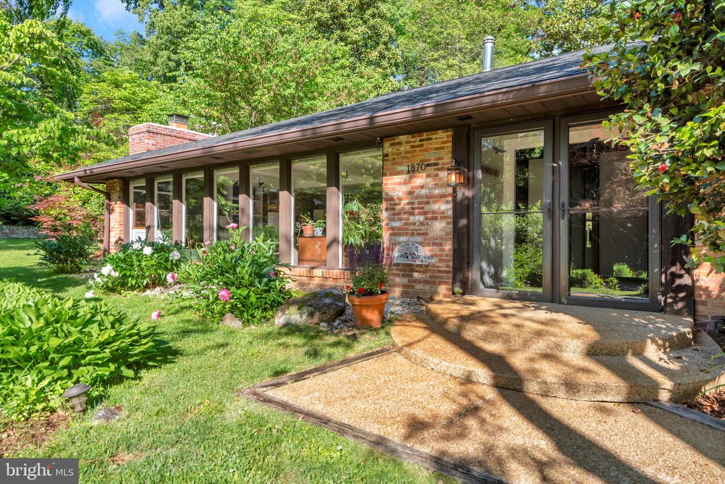1870 Poplar Road