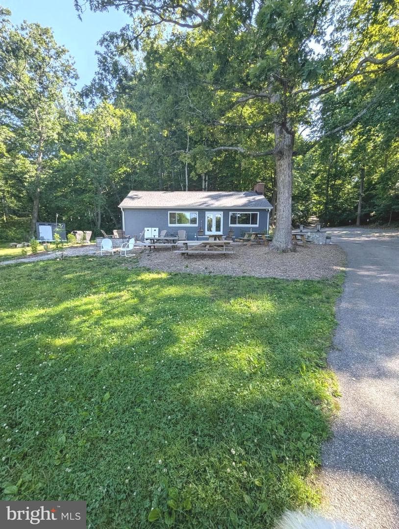 1870 Poplar Road photo 44
