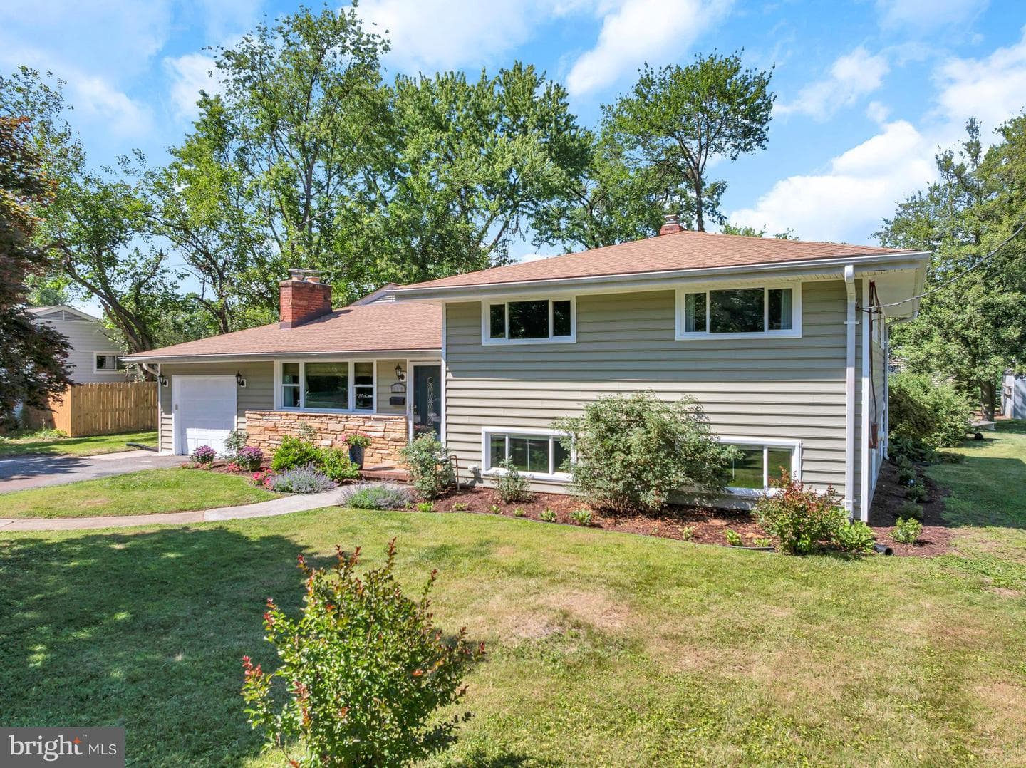 510 Evergreen Rd photo 4